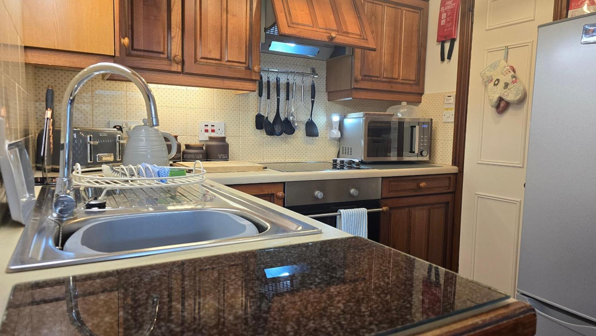 Lyndale Self-Catering Apartment Sleeps 4 Уиндермир Экстерьер фото